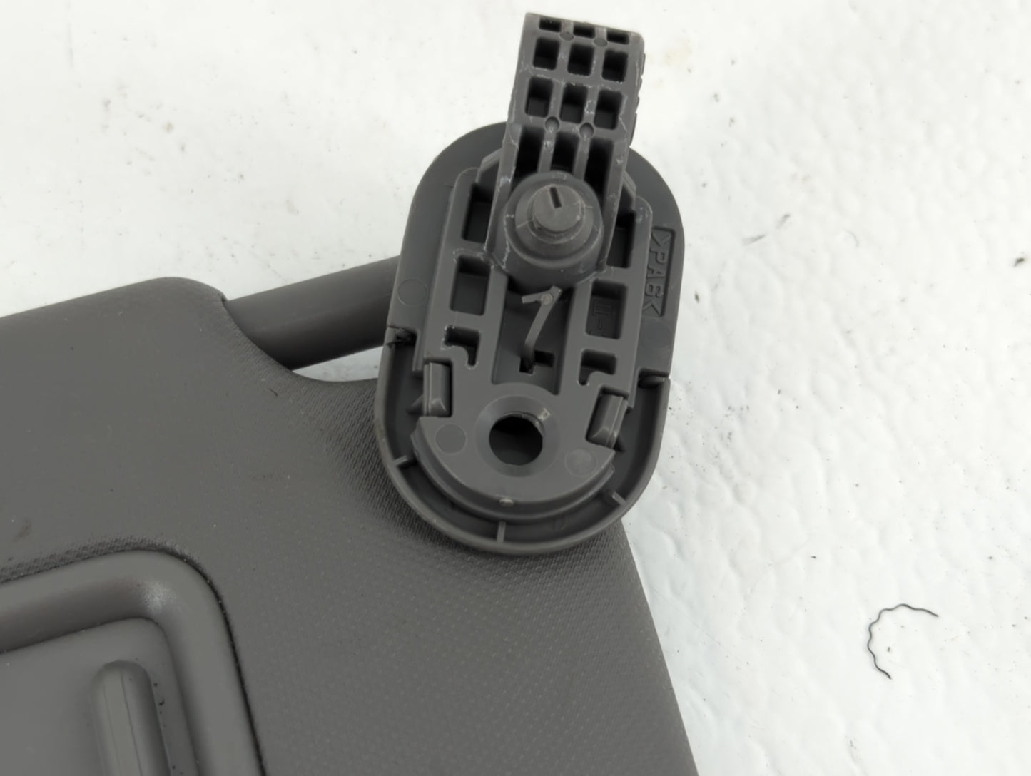 2021-2022 Hyundai Elantra Sun Visor Shade Replacement Passenger Right Mirror Fits Fits 2021 2022 OEM Used Auto Parts - Oemus