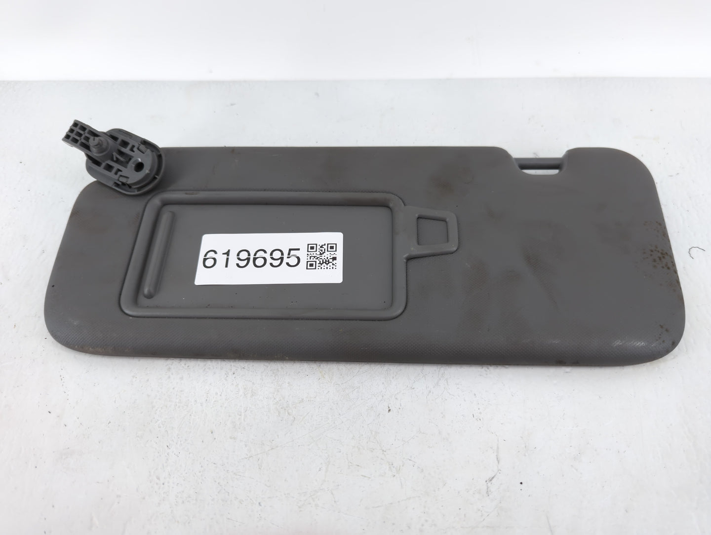 2021-2022 Hyundai Elantra Sun Visor Shade Replacement Driver Left Mirror Fits Fits 2021 2022 OEM Used Auto Parts - Oemusedau