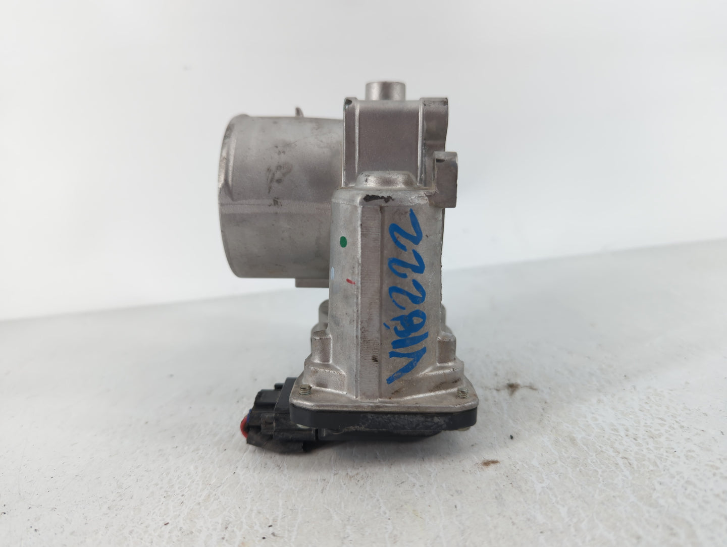 2021-2022 Hyundai Elantra Throttle Body P/N:35100-2J410 Fits Fits 2021 2022 OEM Used Auto Parts - Oemusedautoparts1.com