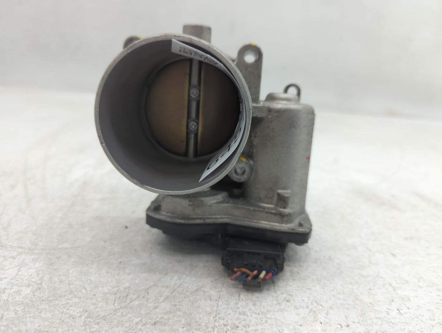 2021-2022 Hyundai Elantra Throttle Body P/N:35100-2J410 Fits Fits 2021 2022 OEM Used Auto Parts - Oemusedautoparts1.com