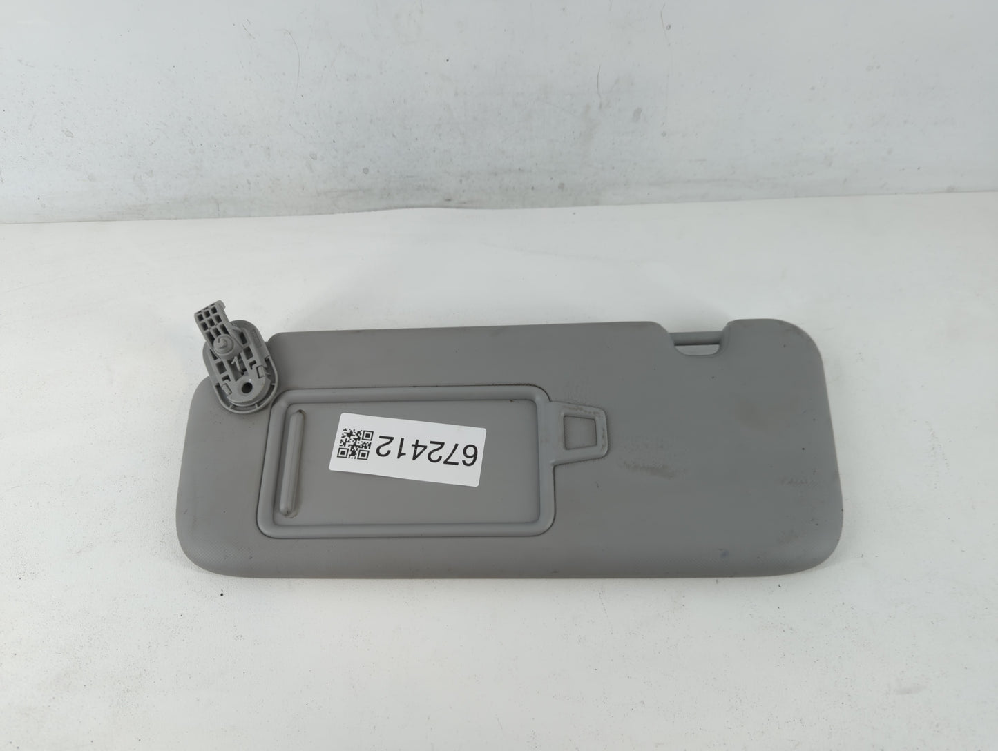 2021-2022 Hyundai Elantra Sun Visor Shade Replacement Driver Left Mirror Fits Fits 2021 2022 OEM Used Auto Parts - Oemusedau
