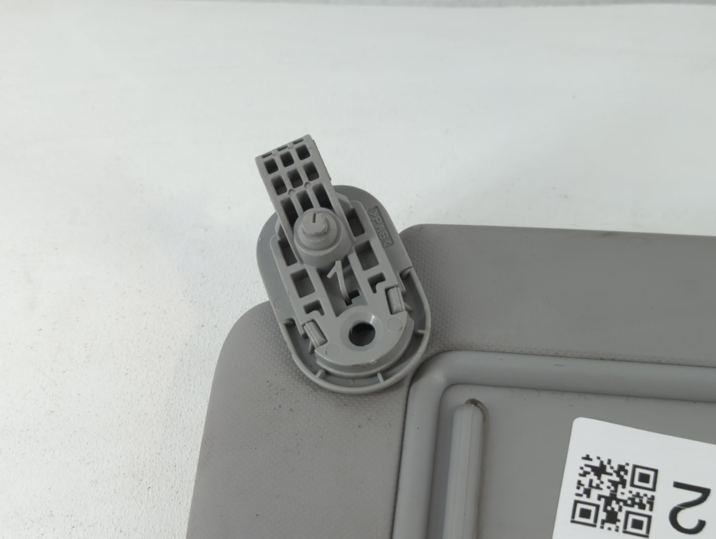 2021-2022 Hyundai Elantra Sun Visor Shade Replacement Driver Left Mirror Fits Fits 2021 2022 OEM Used Auto Parts - Oemusedau