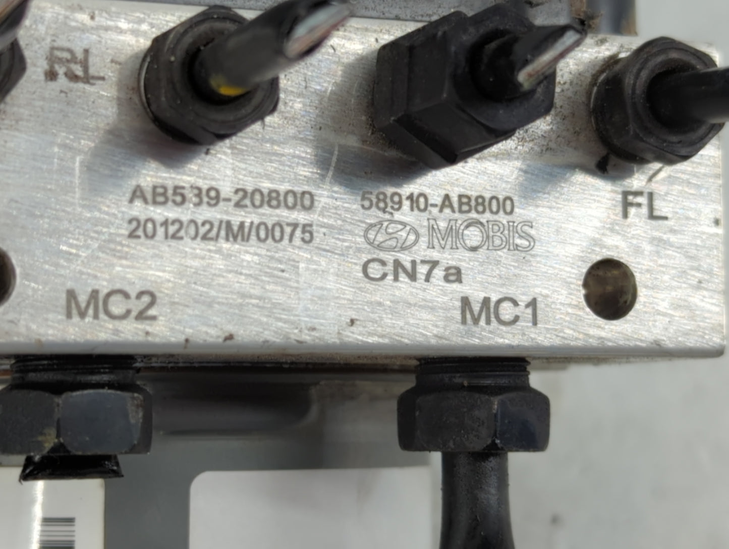 2021-2022 Hyundai Elantra ABS Pump Control Module Replacement P/N:58910-AB800 AB539-20800 Fits Fits 2021 2022 OEM Used Auto 