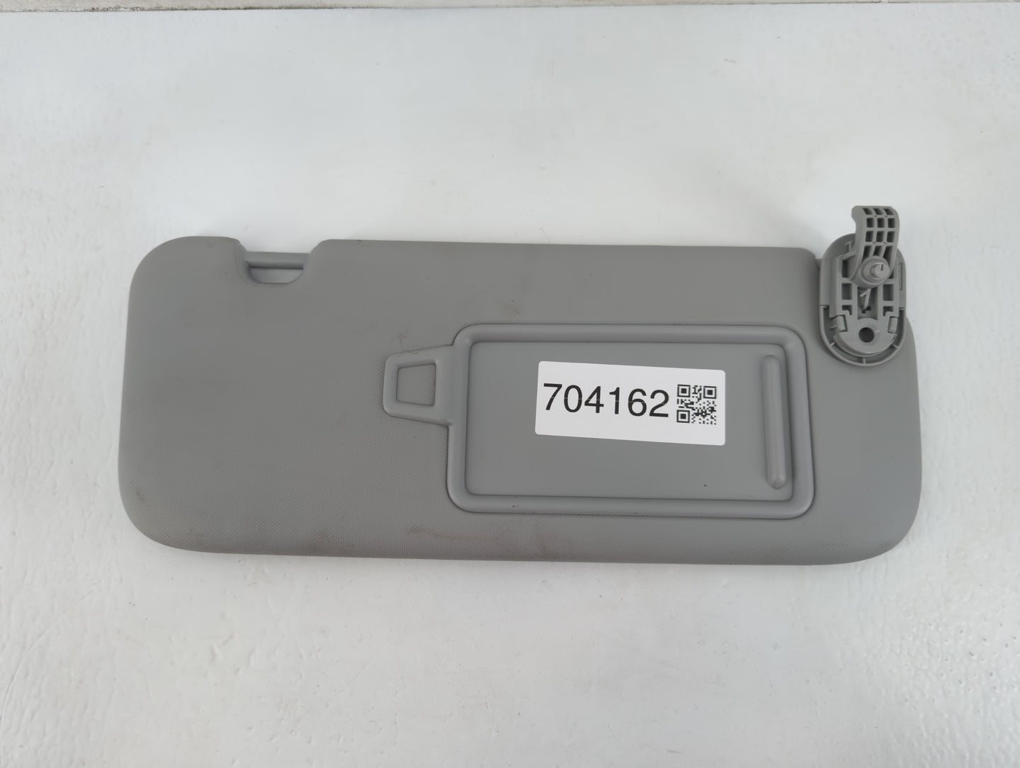 2021-2022 Hyundai Elantra Sun Visor Shade Replacement Passenger Right Mirror Fits Fits 2021 2022 OEM Used Auto Parts - Oemus