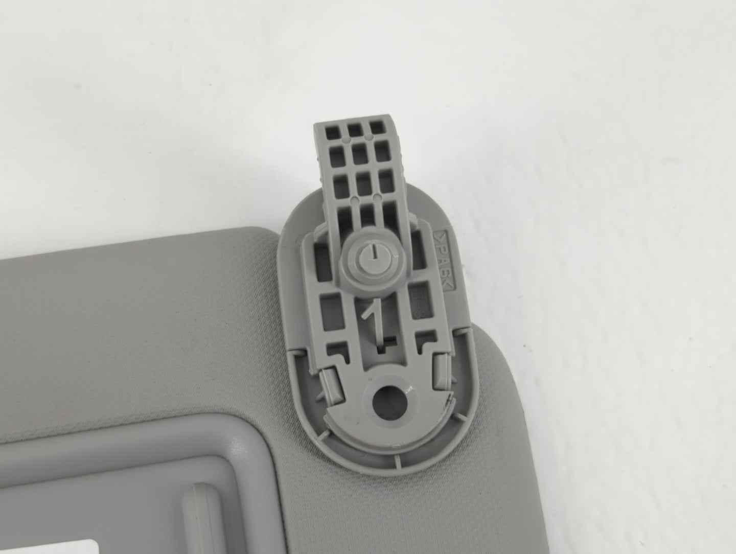 2021-2022 Hyundai Elantra Sun Visor Shade Replacement Passenger Right Mirror Fits Fits 2021 2022 OEM Used Auto Parts - Oemus