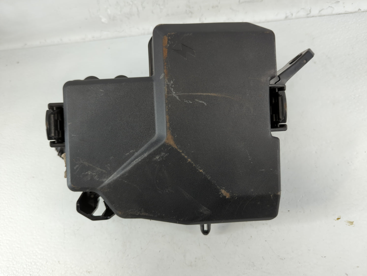 2021-2022 Hyundai Elantra Fusebox Fuse Box Panel Relay Module P/N:91956-AA020 Fits Fits 2021 2022 OEM Used Auto Parts - Oemu