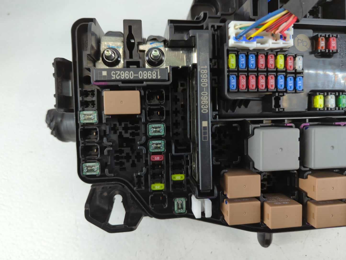 2021-2022 Hyundai Elantra Fusebox Fuse Box Panel Relay Module P/N:91956-AA020 Fits Fits 2021 2022 OEM Used Auto Parts - Oemu