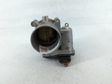 2021-2022 Hyundai Elantra Throttle Body P/N:6270 10E12 35100-2J410 Fits Fits 2021 2022 OEM Used Auto Parts - Oemusedautopart