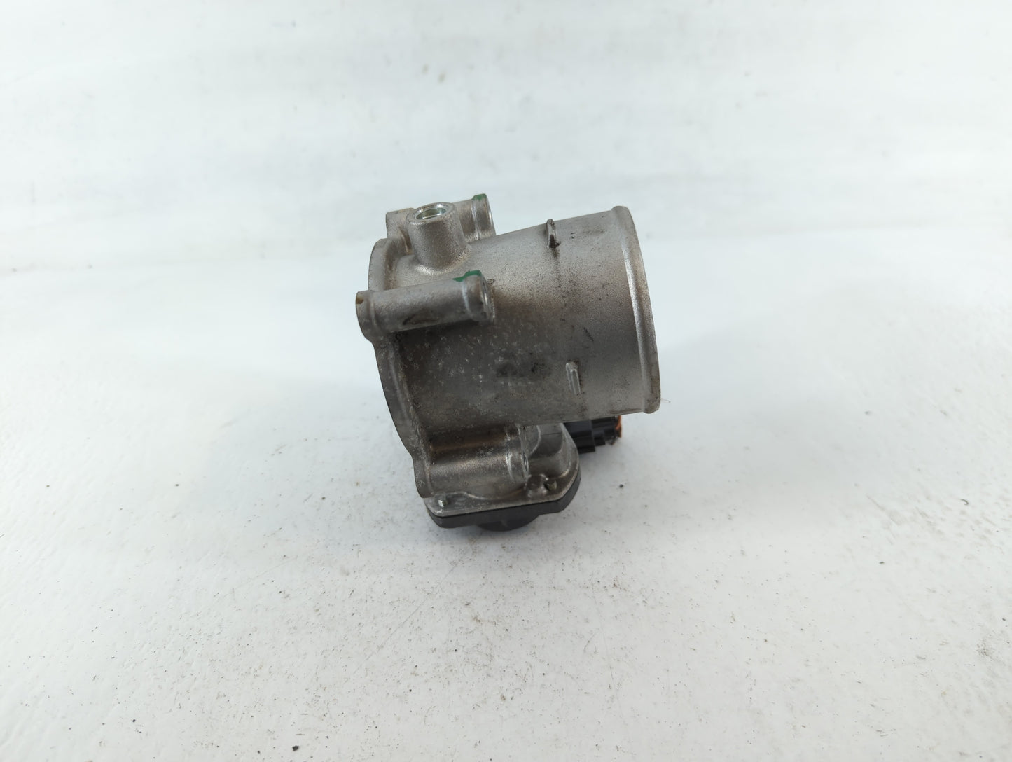 2021-2022 Hyundai Elantra Throttle Body P/N:6270 10E12 35100-2J410 Fits Fits 2021 2022 OEM Used Auto Parts - Oemusedautopart