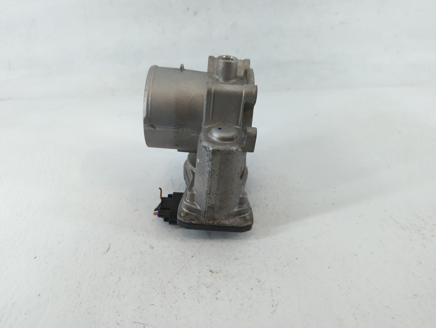 2021-2022 Hyundai Elantra Throttle Body P/N:6270 09E27 35100-2J410 Fits Fits 2021 2022 OEM Used Auto Parts - Oemusedautopart