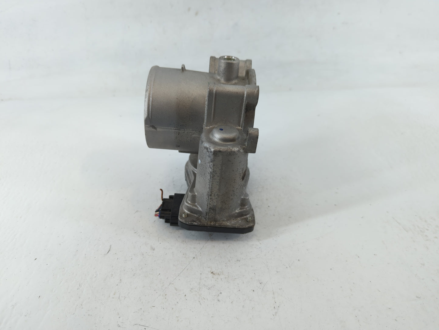 2021-2022 Hyundai Elantra Throttle Body P/N:6270 09E27 35100-2J410 Fits Fits 2021 2022 OEM Used Auto Parts - Oemusedautopart