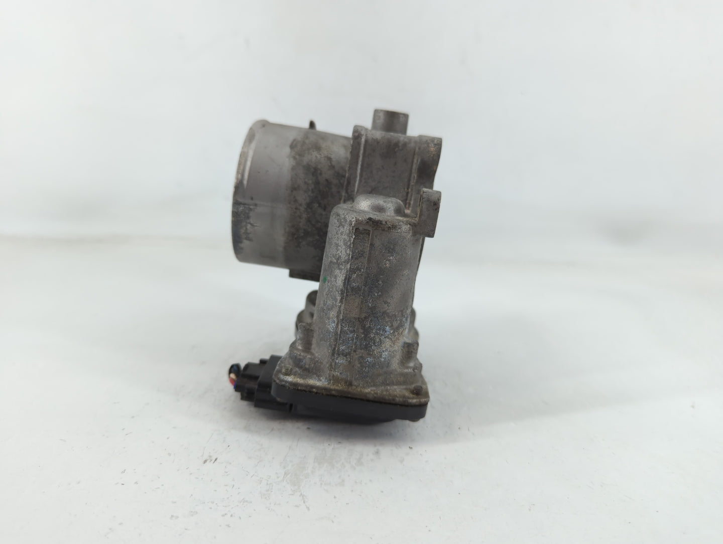 2021-2022 Hyundai Elantra Throttle Body P/N:6270 03E20 35100-2J410 Fits Fits 2021 2022 OEM Used Auto Parts - Oemusedautopart