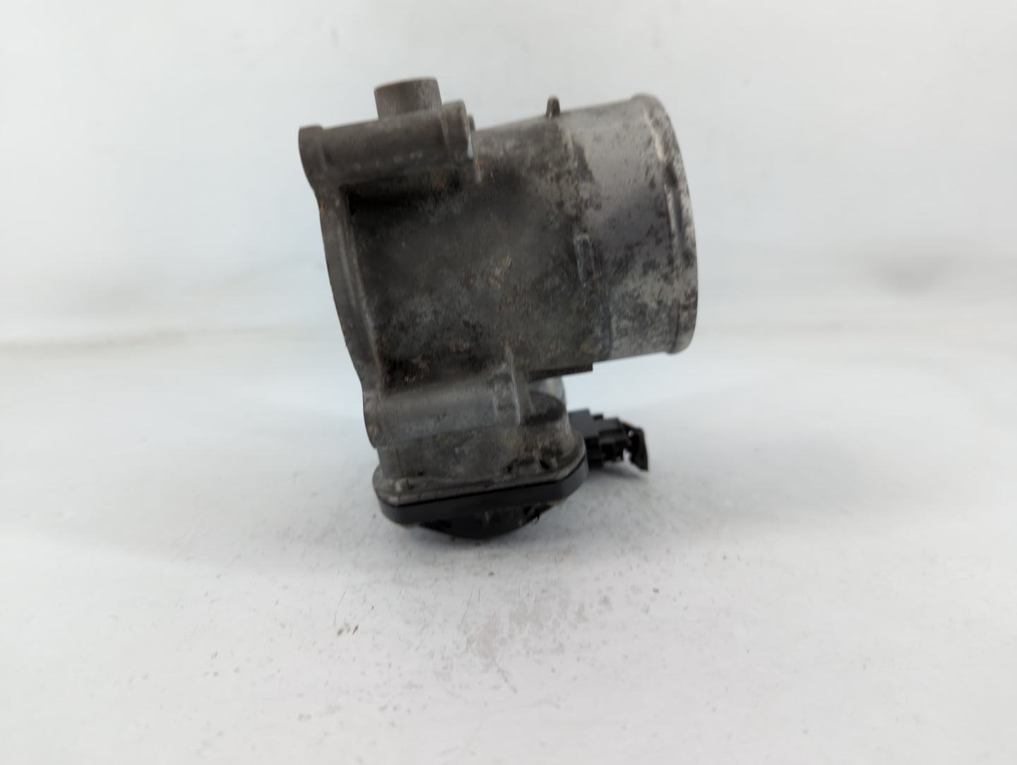 2021-2022 Hyundai Elantra Throttle Body P/N:6270 03E20 35100-2J410 Fits Fits 2021 2022 OEM Used Auto Parts - Oemusedautopart