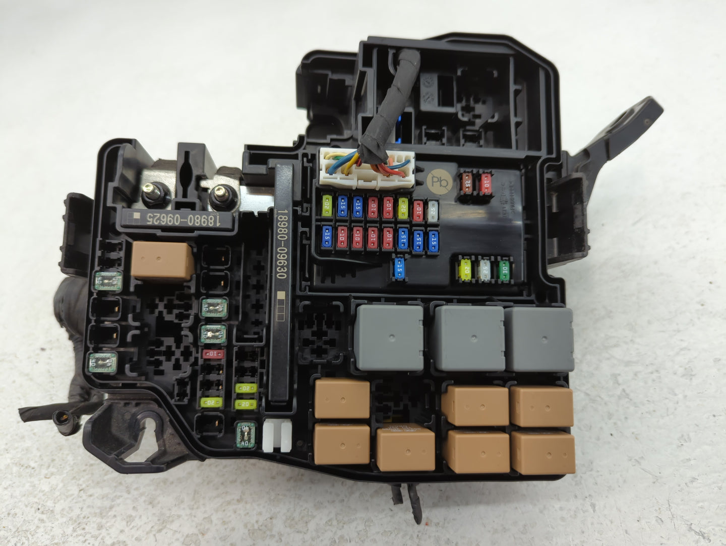 2021-2022 Hyundai Elantra Fusebox Fuse Box Panel Relay Module P/N:91230-AA080AA Fits Fits 2021 2022 OEM Used Auto Parts - Oe