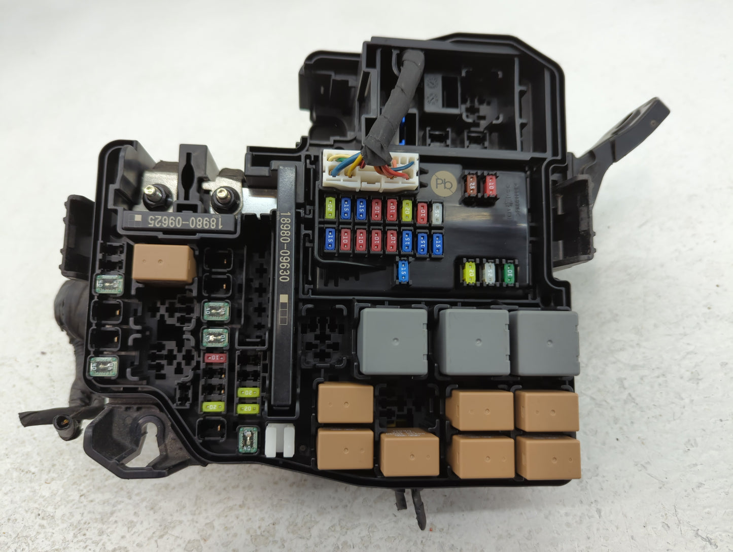 2021-2022 Hyundai Elantra Fusebox Fuse Box Panel Relay Module P/N:91230-AA080AA Fits Fits 2021 2022 OEM Used Auto Parts - Oe