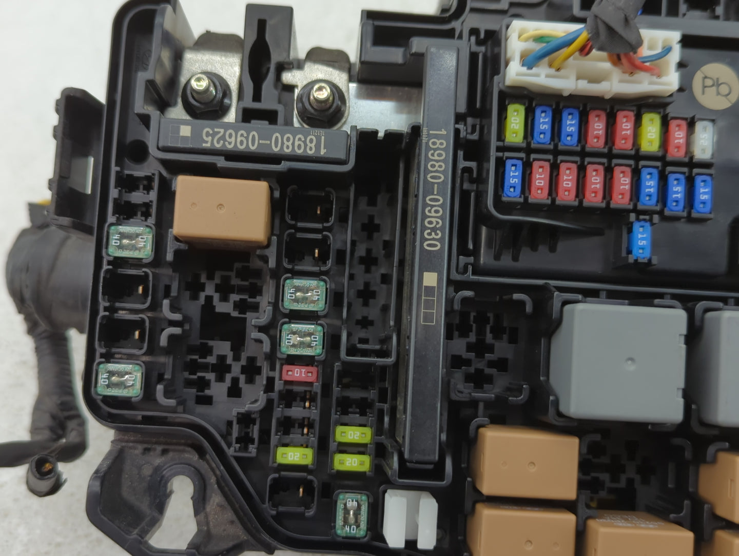 2021-2022 Hyundai Elantra Fusebox Fuse Box Panel Relay Module P/N:91230-AA080AA Fits Fits 2021 2022 OEM Used Auto Parts - Oe