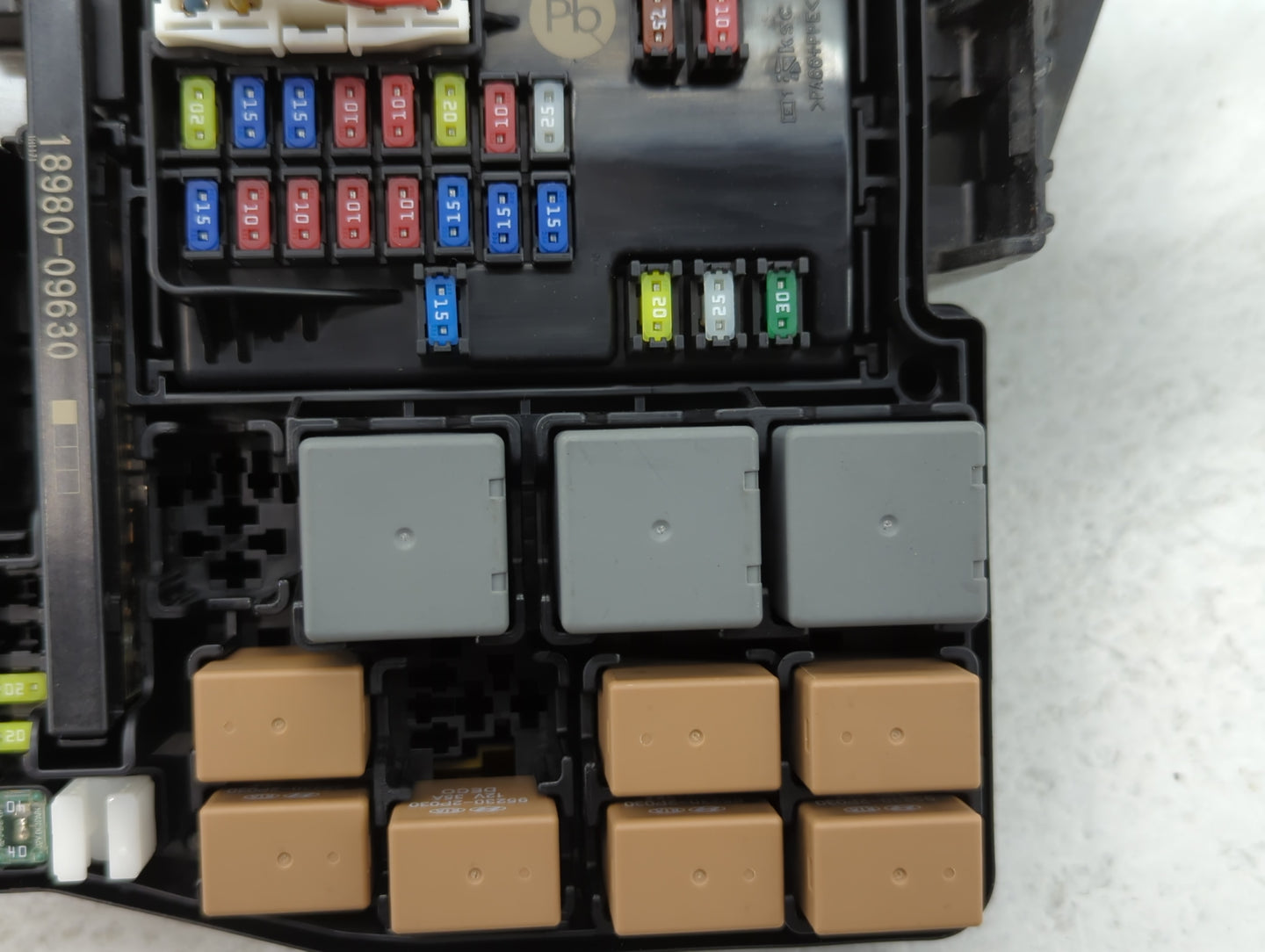2021-2022 Hyundai Elantra Fusebox Fuse Box Panel Relay Module P/N:91230-AA080AA Fits Fits 2021 2022 OEM Used Auto Parts - Oe