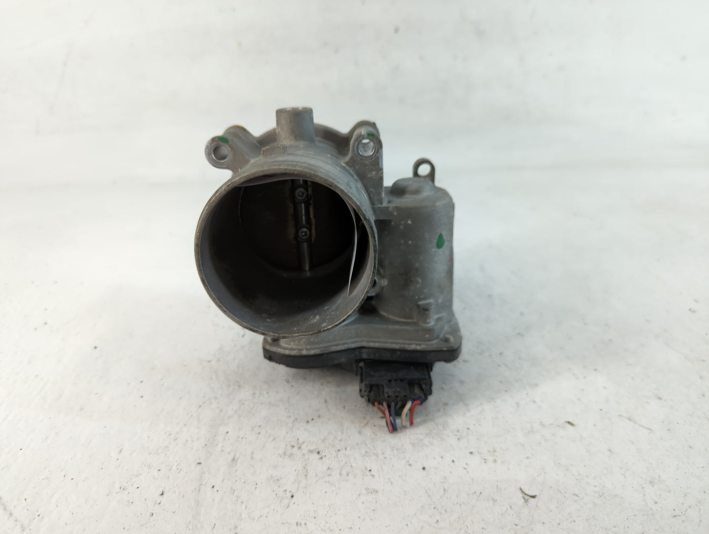2021-2022 Hyundai Elantra Throttle Body P/N:36100-2J410 Fits Fits 2021 2022 OEM Used Auto Parts - Oemusedautoparts1.com