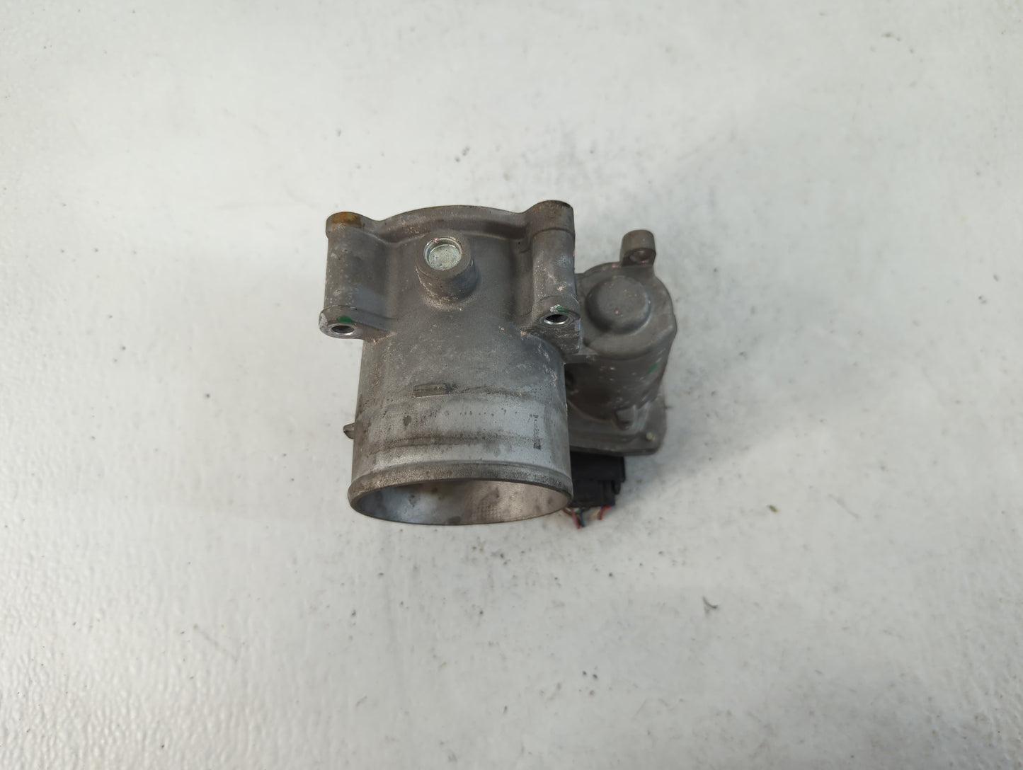 2021-2022 Hyundai Elantra Throttle Body P/N:36100-2J410 Fits Fits 2021 2022 OEM Used Auto Parts - Oemusedautoparts1.com
