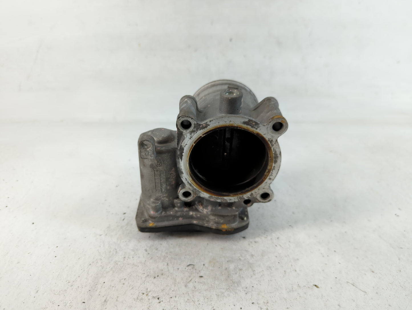 2021-2022 Hyundai Elantra Throttle Body P/N:36100-2J410 Fits Fits 2021 2022 OEM Used Auto Parts - Oemusedautoparts1.com