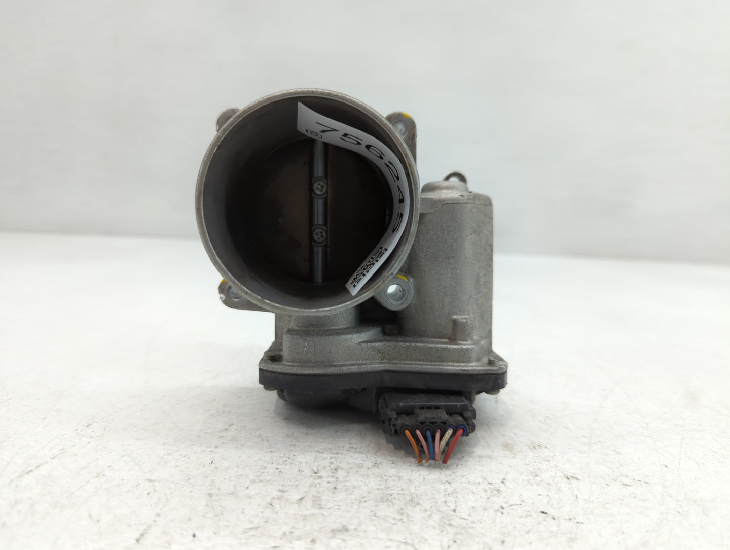 2021-2022 Hyundai Elantra Throttle Body P/N:35100-2J410 Fits Fits 2021 2022 OEM Used Auto Parts - Oemusedautoparts1.com