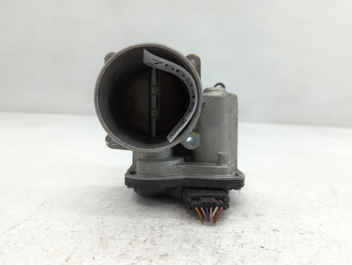 2021-2022 Hyundai Elantra Throttle Body P/N:35100-2J410 Fits Fits 2021 2022 OEM Used Auto Parts - Oemusedautoparts1.com