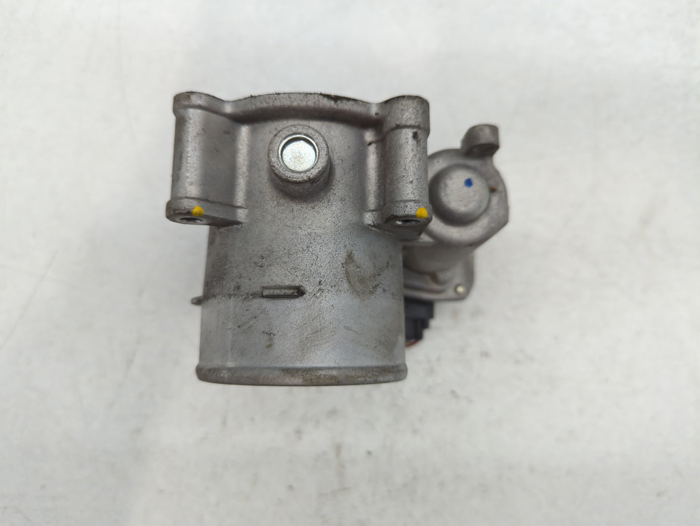 2021-2022 Hyundai Elantra Throttle Body P/N:35100-2J410 Fits Fits 2021 2022 OEM Used Auto Parts - Oemusedautoparts1.com