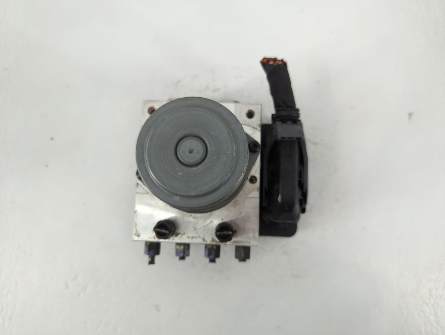 2022 Hyundai Elantra ABS Pump Control Module Replacement P/N:58900-AA500 Fits OEM Used Auto Parts - Oemusedautoparts1.com