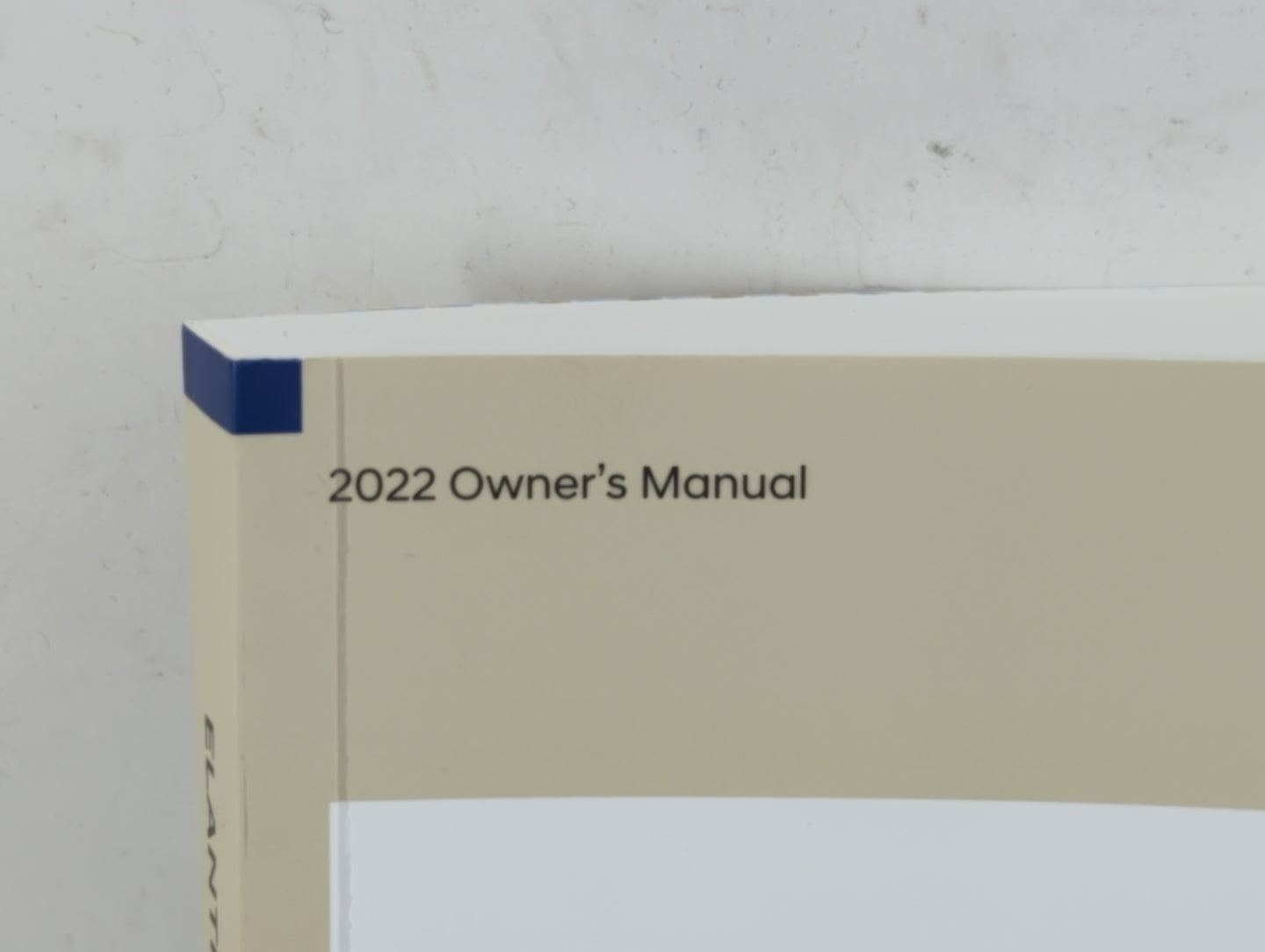 2022 Hyundai Elantra Owners Manual Book Guide P/N:NIBO-EU25F OEM Used Auto Parts - Oemusedautoparts1.com