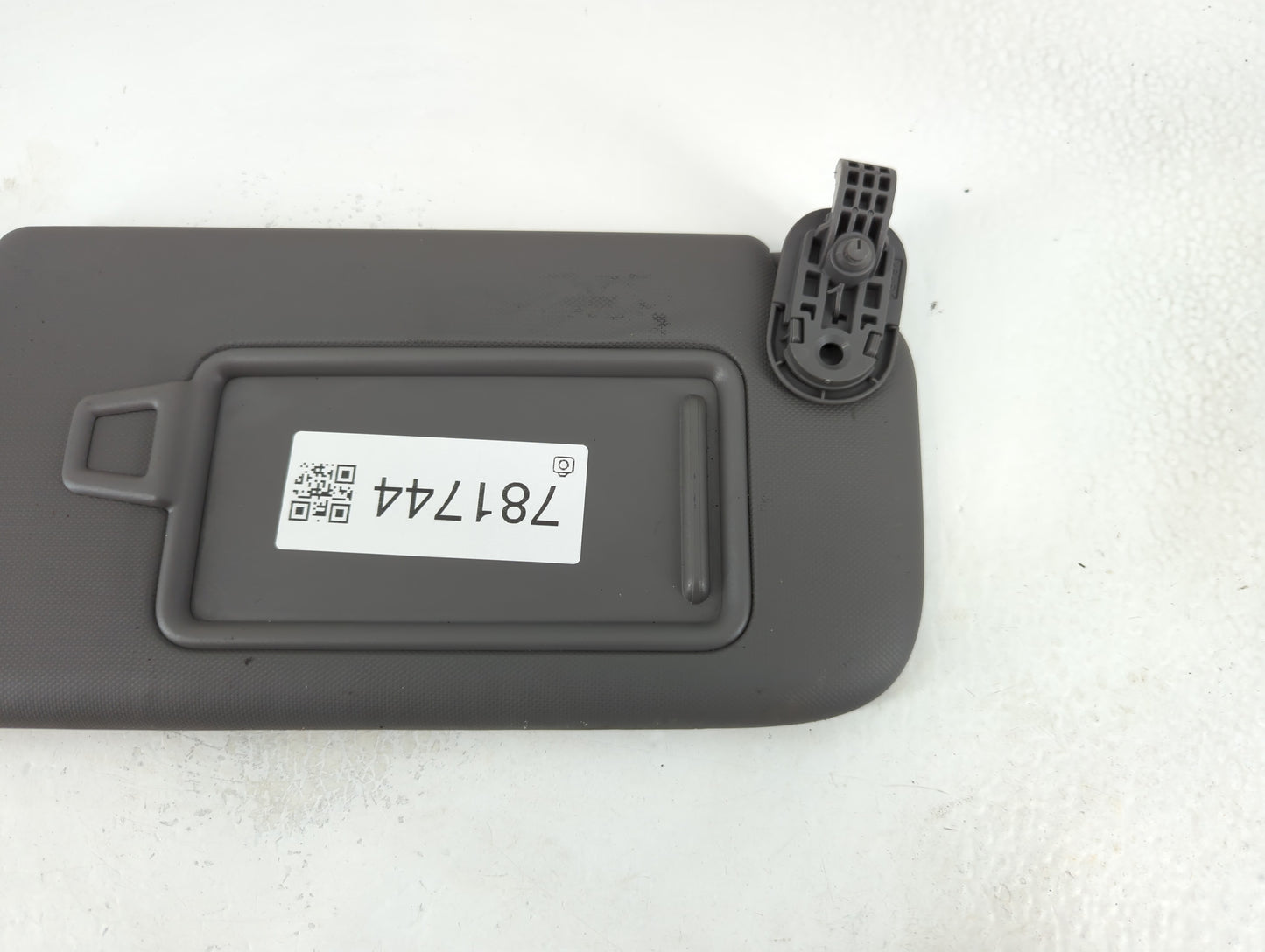 2021-2022 Hyundai Elantra Sun Visor Shade Replacement Passenger Right Mirror Fits Fits 2021 2022 OEM Used Auto Parts - Oemus