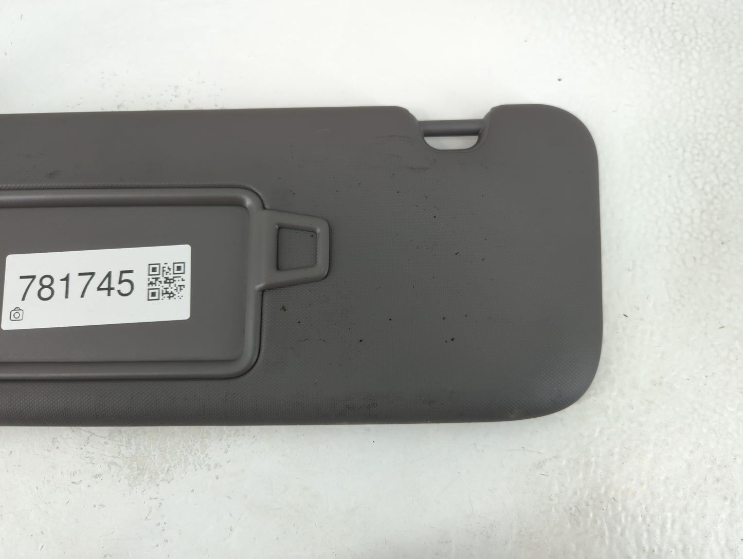 2021-2022 Hyundai Elantra Sun Visor Shade Replacement Driver Left Mirror Fits Fits 2021 2022 OEM Used Auto Parts - Oemusedau