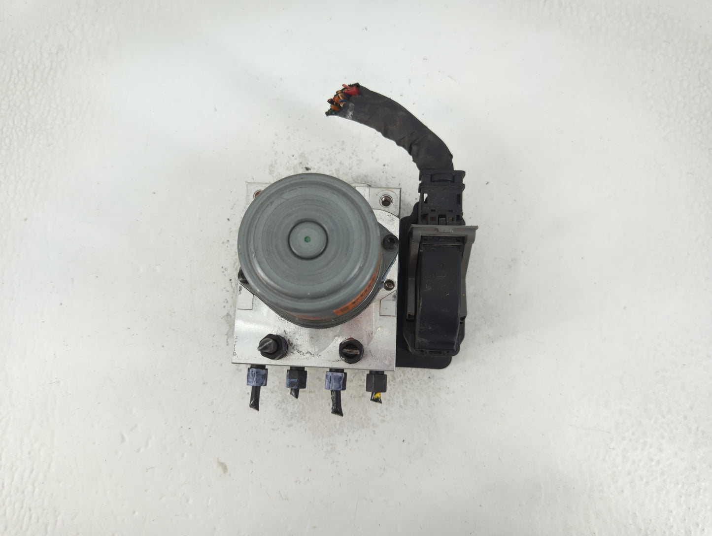 2021-2022 Hyundai Elantra ABS Pump Control Module Replacement P/N:58910-AA800 Fits Fits 2021 2022 OEM Used Auto Parts - Oemu