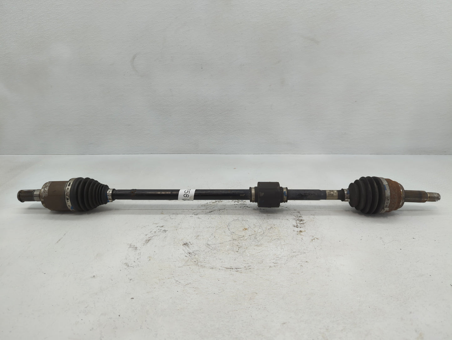 2021-2022 Hyundai Elantra Axle Shaft Rear Driver Cv C/v - Oemusedautoparts1.com