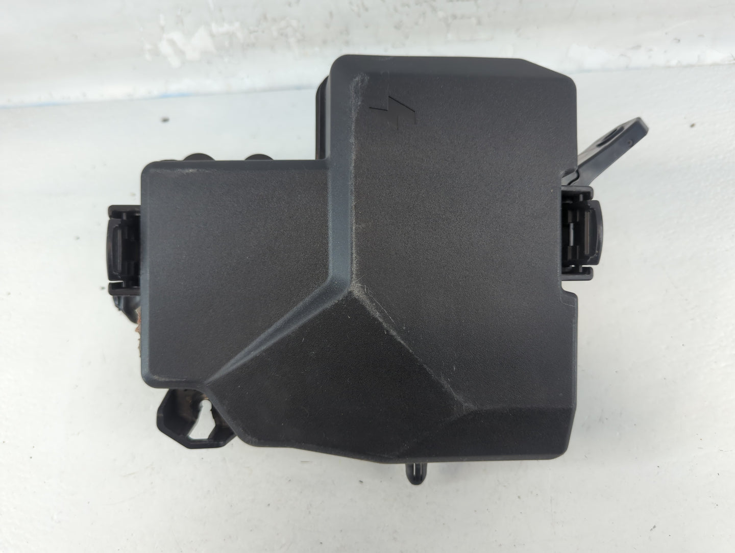 2021-2022 Hyundai Elantra Fusebox Fuse Box Panel Relay Module P/N:91956-AA020 Fits Fits 2021 2022 OEM Used Auto Parts - Oemu