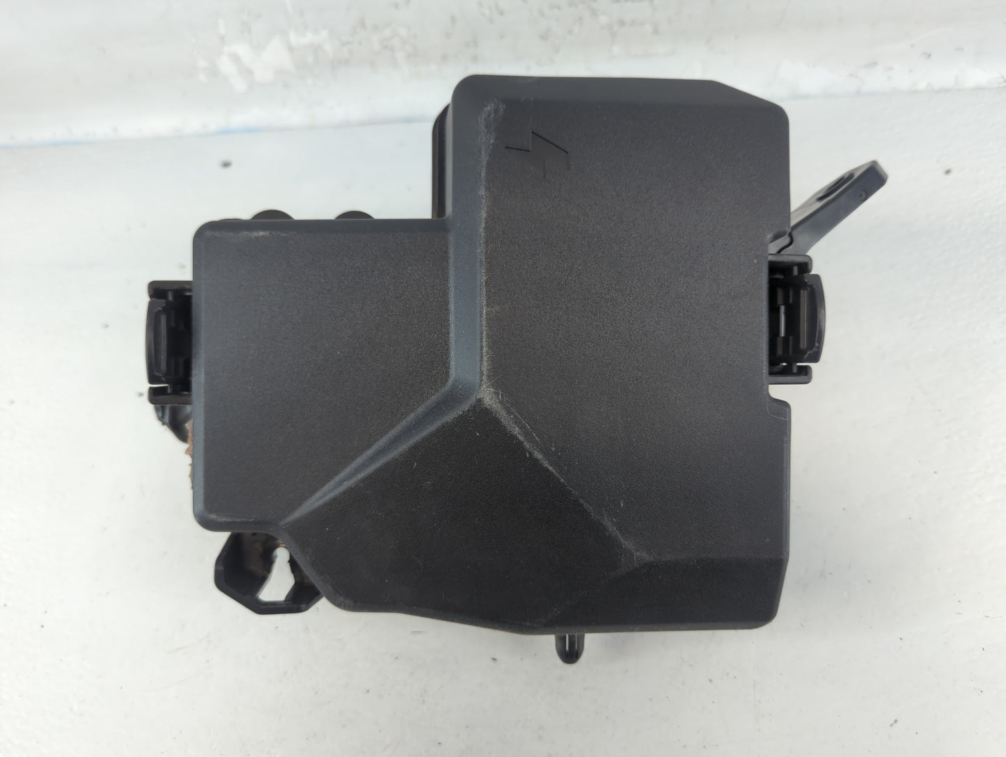 2021-2022 Hyundai Elantra Fusebox Fuse Box Panel Relay Module P/N:91956-AA020 Fits Fits 2021 2022 OEM Used Auto Parts - Oemu