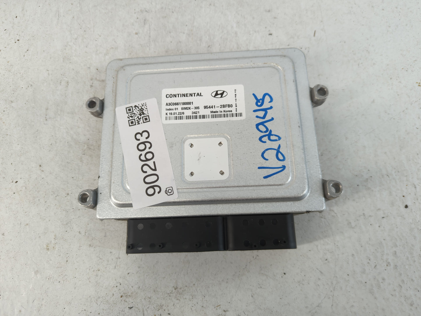 2021-2022 Hyundai Elantra PCM Engine Control Computer ECU ECM PCU OEM P/N:95441-2BFB0 Fits Fits 2021 2022 OEM Used Auto Part