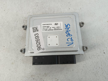 2021-2022 Hyundai Elantra PCM Engine Control Computer ECU ECM PCU OEM P/N:95441-2BFB0 Fits Fits 2021 2022 OEM Used Auto Part