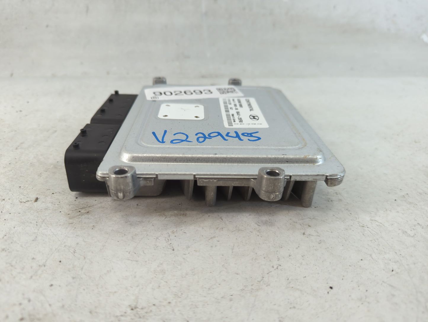 2021-2022 Hyundai Elantra PCM Engine Control Computer ECU ECM PCU OEM P/N:95441-2BFB0 Fits Fits 2021 2022 OEM Used Auto Part