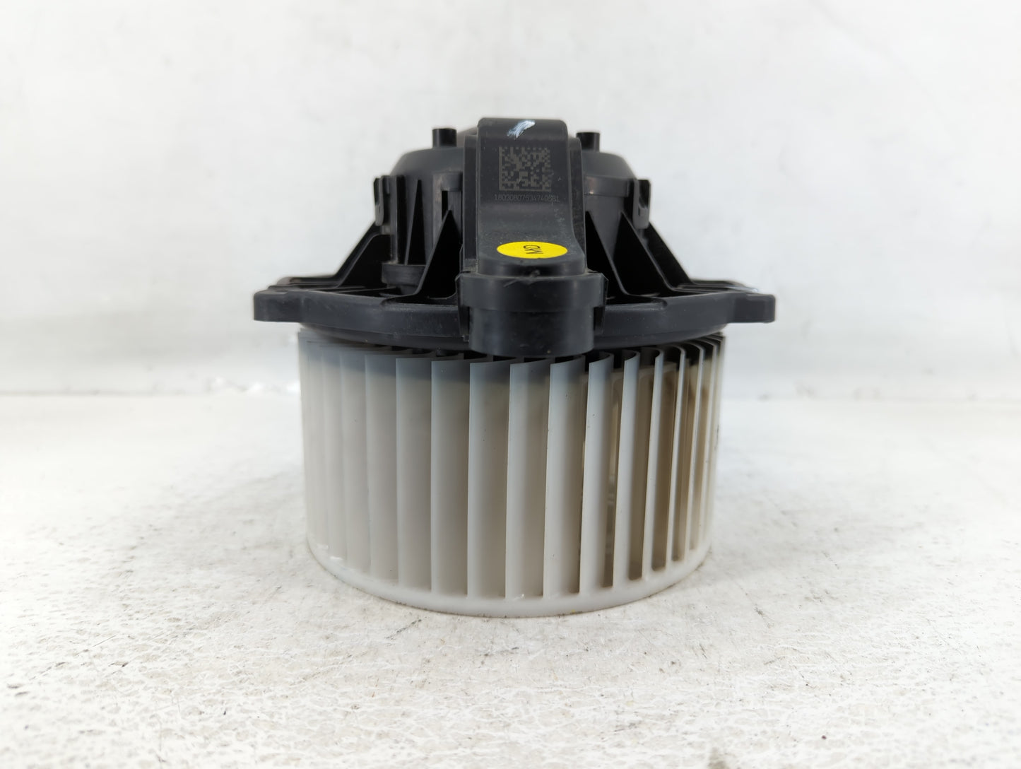 2022 Hyundai Genesis Rear Heater AC Blower Motor P/N:F00S330106 Fits OEM Used Auto Parts - Oemusedautoparts1.com