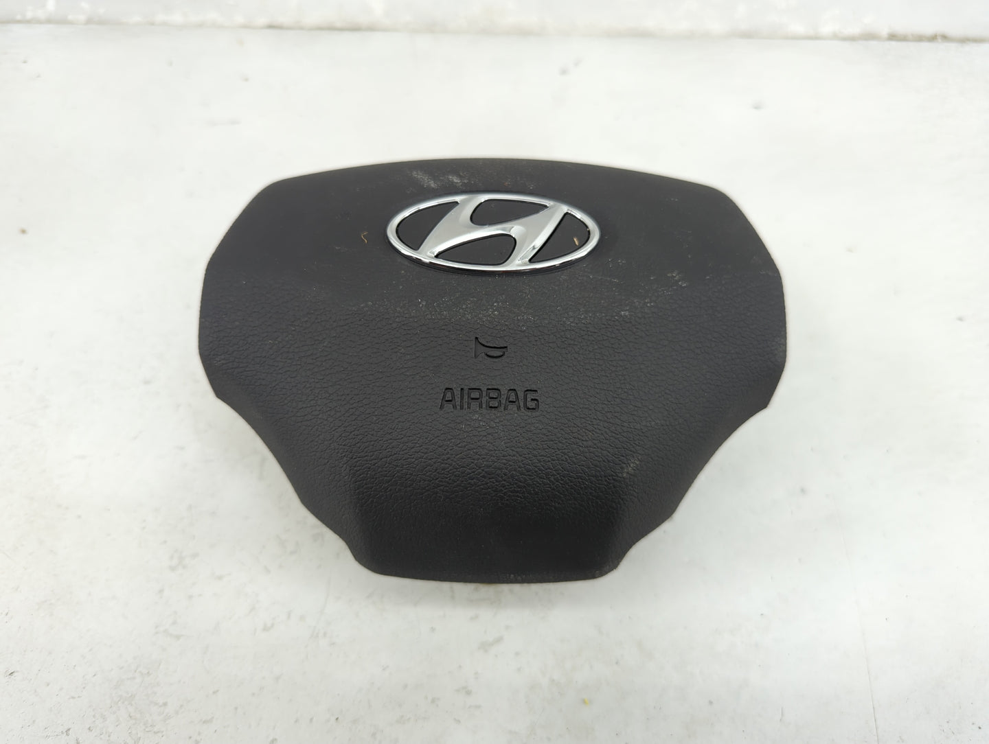 2017-2020 Hyundai Ioniq Air Bag Driver Left Steering Wheel Mounted - Oemusedautoparts1.com