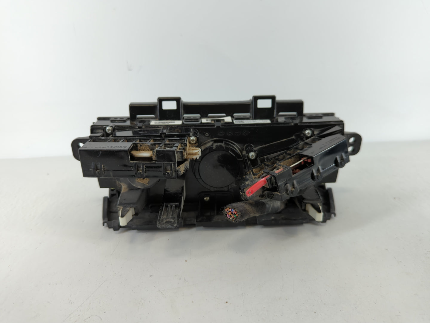 2022 Hyundai Kona Climate Control Module Temperature AC/Heater Replacement P/N:97250-J9AE0 Fits OEM Used Auto Parts - Oemuse