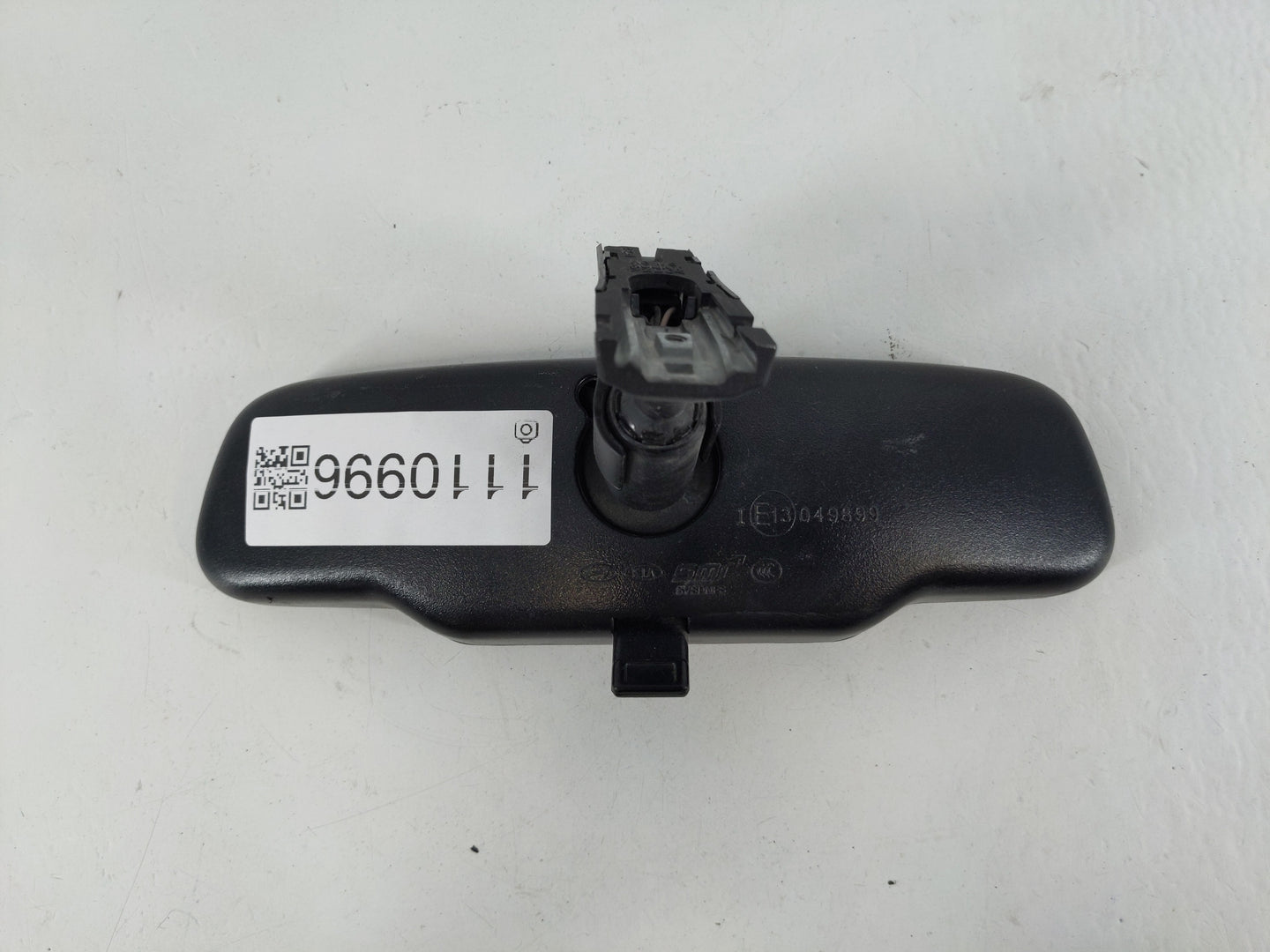 2018-2022 Hyundai Kona Interior Rear View Mirror Replacement OEM P/N:E13049899 Fits Fits 2018 2019 2020 2021 2022 OEM Used A