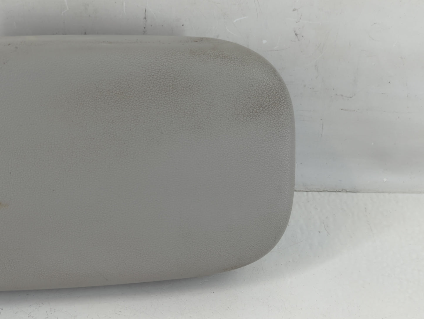 2022 Hyundai Kona Center Console Armrest Cover Lid P/N:OSLWR Fits OEM Used Auto Parts - Oemusedautoparts1.com