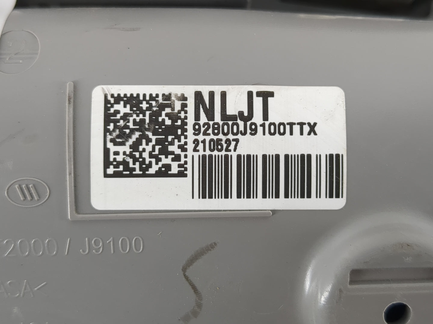 2022 Hyundai Kona Overhead Roof Console - Oemusedautoparts1.com