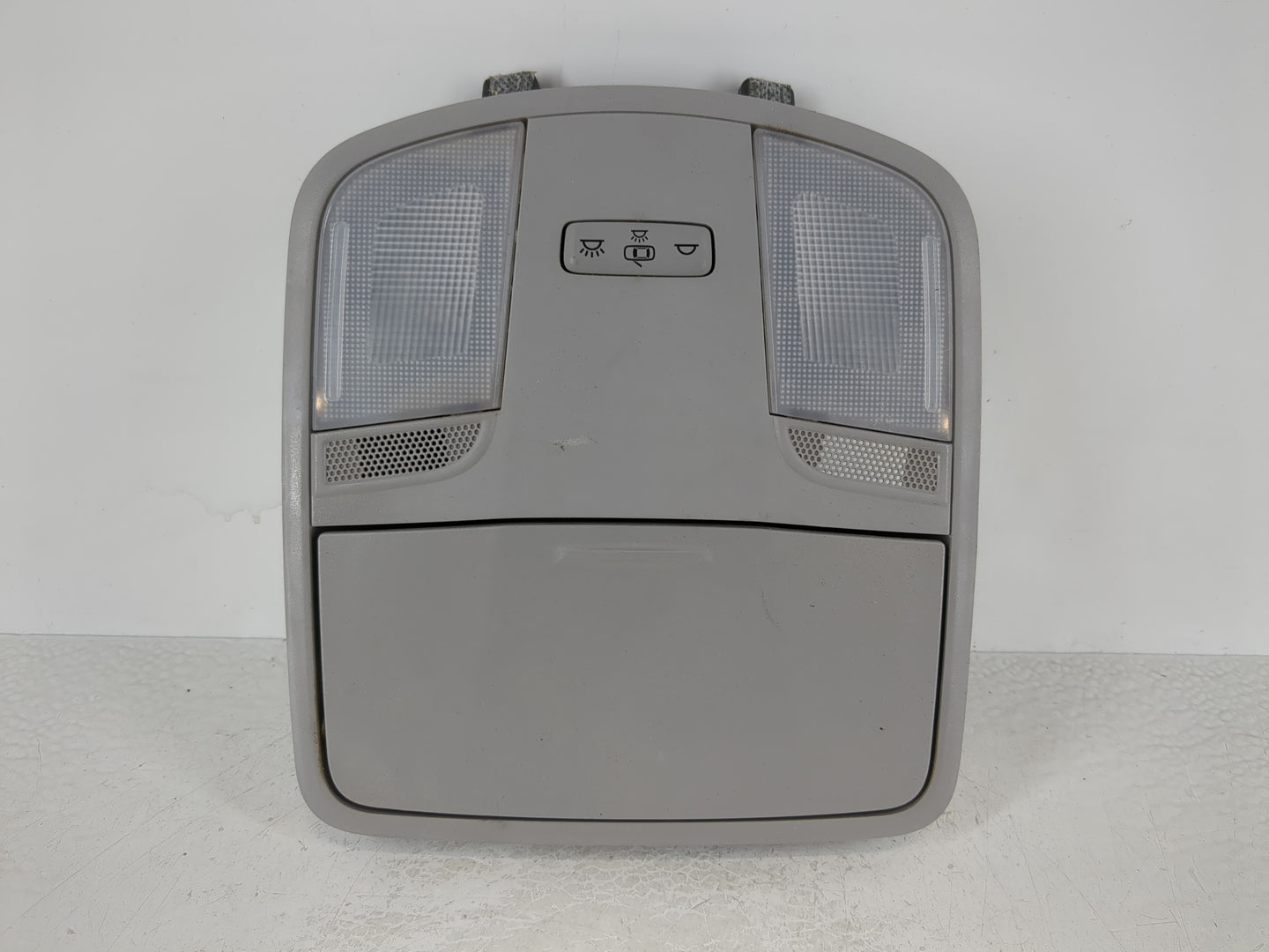 2018-2022 Hyundai Kona Overhead Roof Console 1111417 - Oemusedautoparts1.com