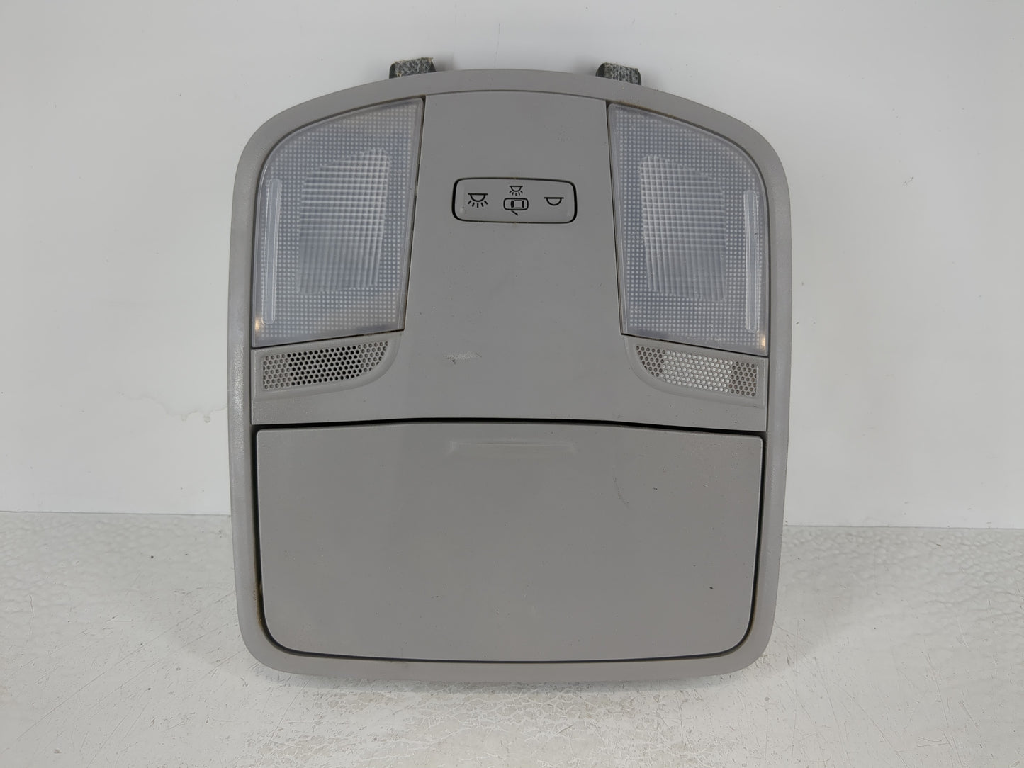2018-2022 Hyundai Kona Overhead Roof Console 1111417 - Oemusedautoparts1.com
