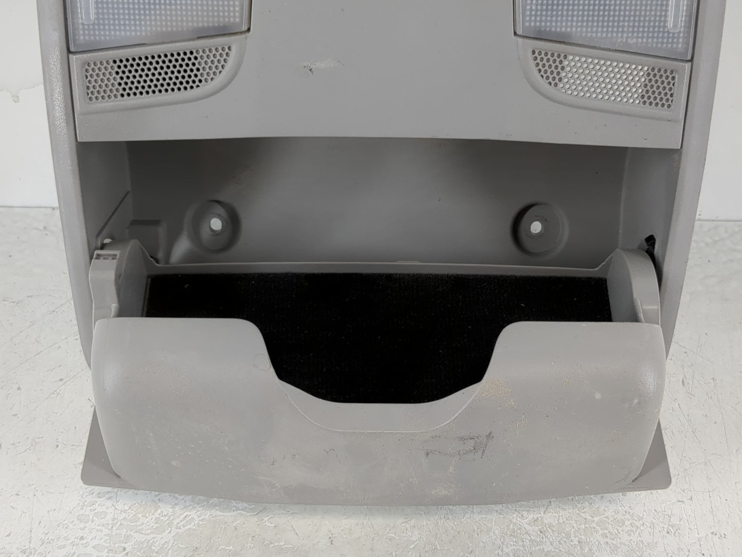 2018-2022 Hyundai Kona Overhead Roof Console 1111417 - Oemusedautoparts1.com