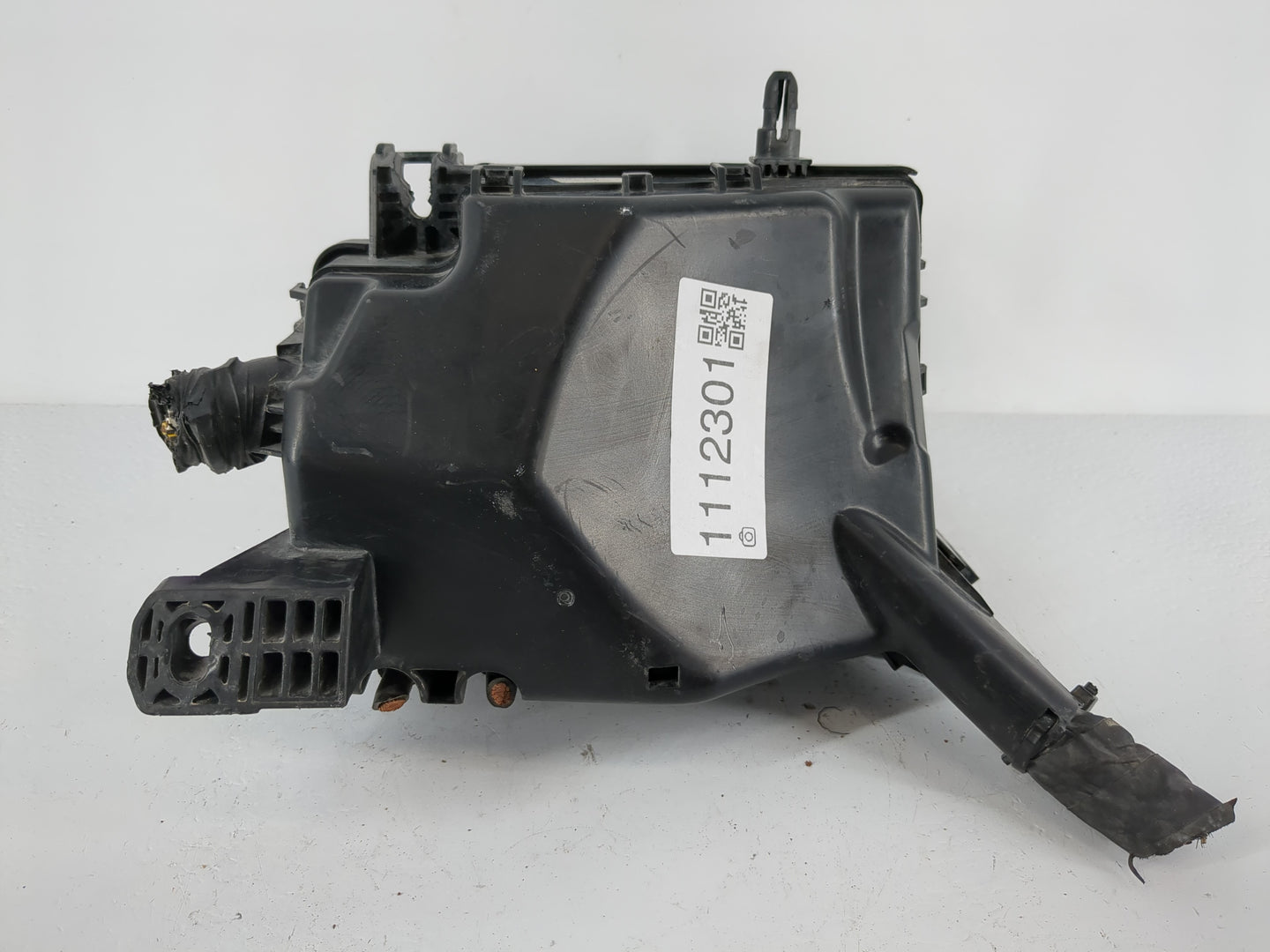 2022 Hyundai Kona Fusebox Fuse Box Panel Relay Module P/N:91701-J9430 Fits OEM Used Auto Parts - Oemusedautoparts1.com