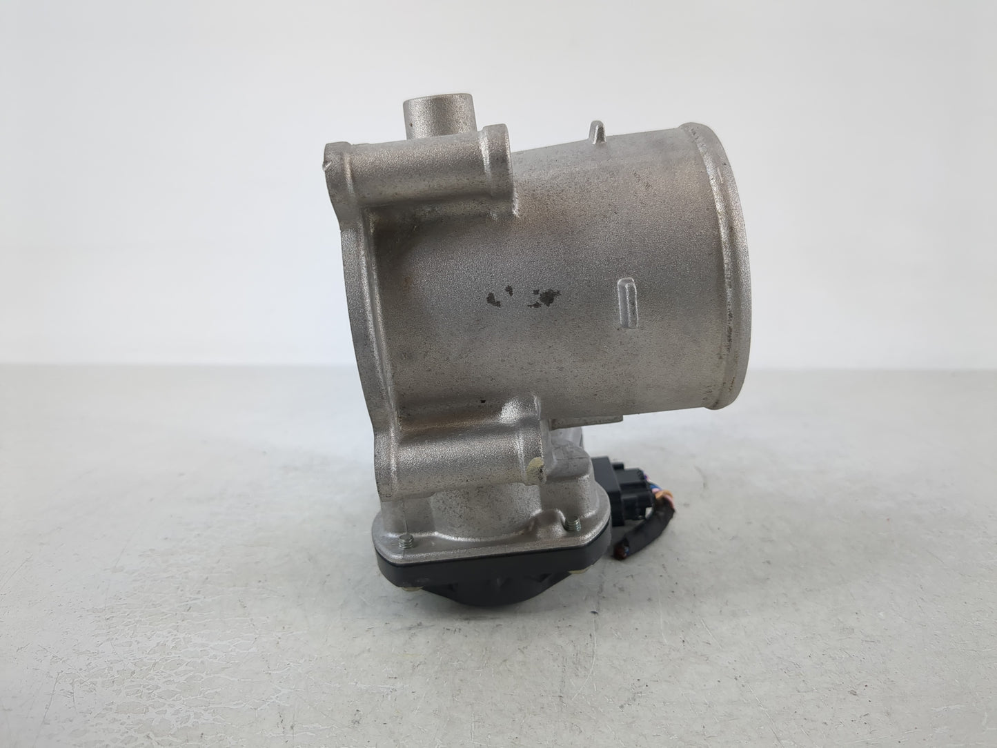 2022 Hyundai Kona Throttle Body P/N:35100-2J410 Fits Fits 2021 OEM Used Auto Parts - Oemusedautoparts1.com