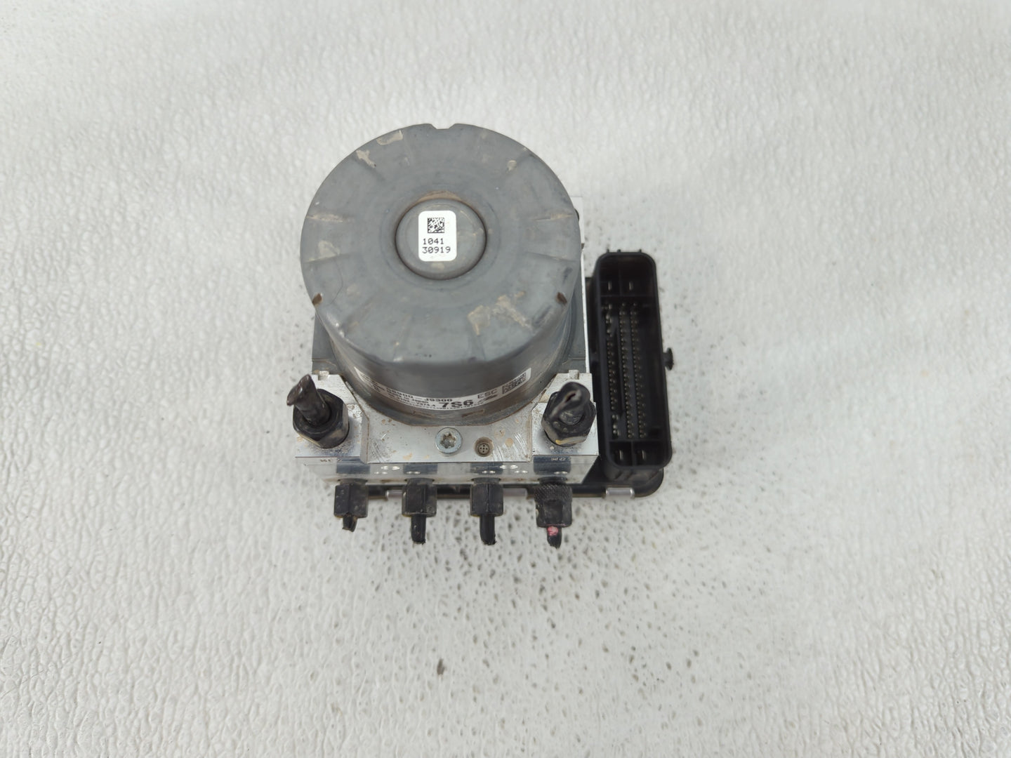 2022 Hyundai Kona ABS Pump Control Module Replacement P/N:58900-J9300 Fits OEM Used Auto Parts - Oemusedautoparts1.com